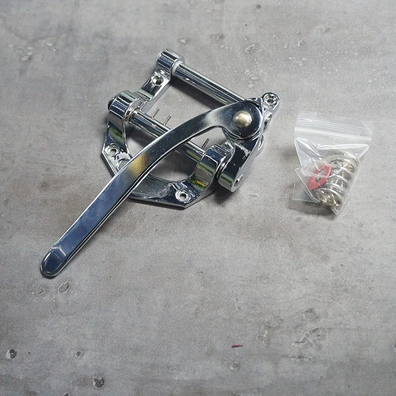 Ein Set Vintage-Tremolo-Brücke, Saitenhalter und Vibrato-System für E-Gitarren-Zubehör, Musikinstrumente, Schwarz, Silber, Gold – Detail 7