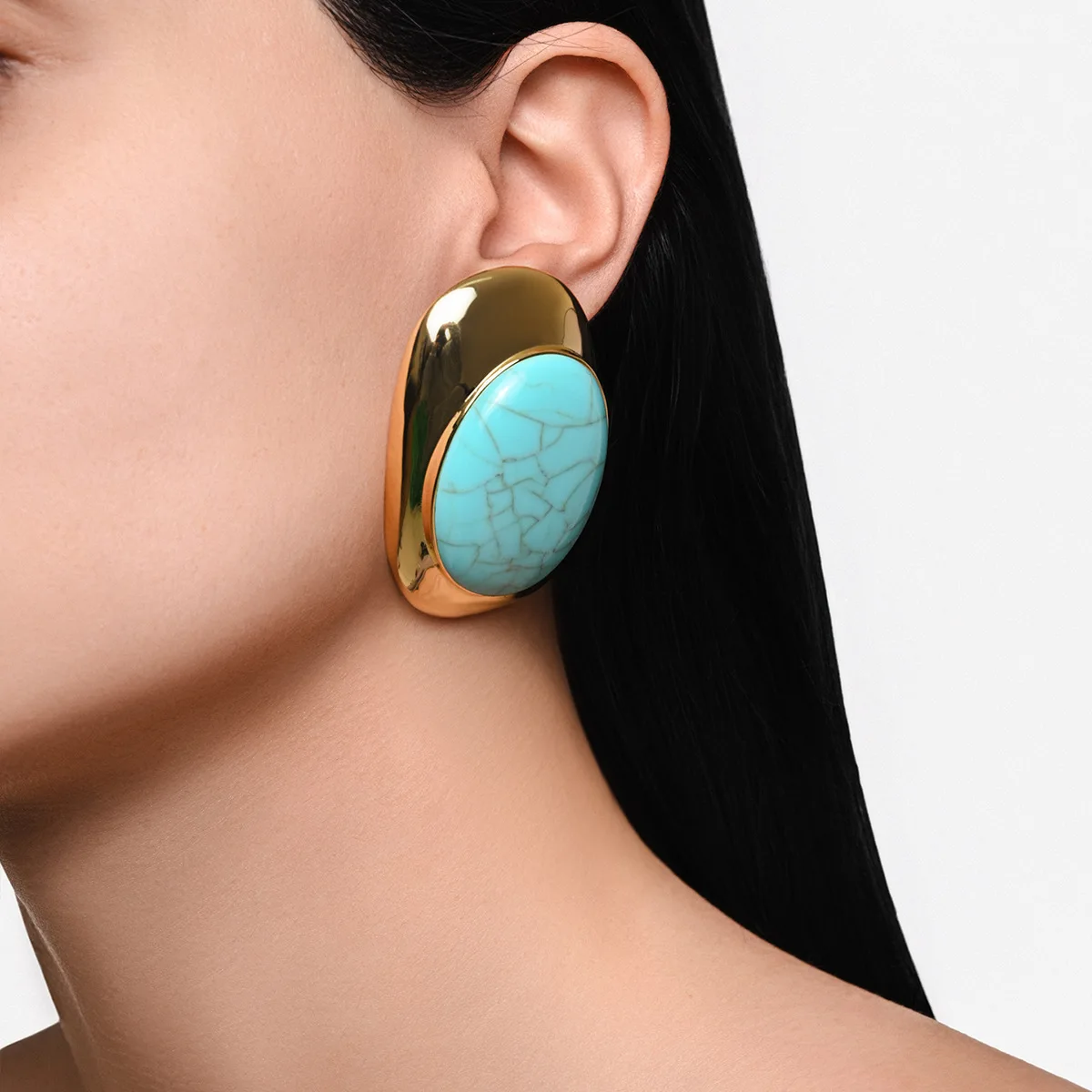 

European and American Retro Turquoise Titanium Steel Stud Earrings Luxury Stainless Steel No Fading Jewelry for Women