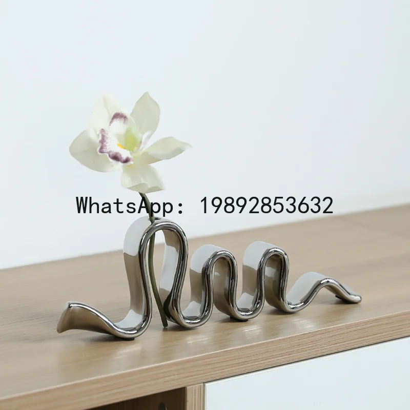 

DSA Light Luxury Silver Ceramic Ornaments Creative Crafts Living Room Wine Cabinet Entryway Bookcase Art Decorations