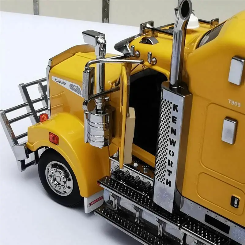 Exclusive T909 Prime Mover Australian Truck Yellow 1/32 Scale Die-Cast Tractor Model New in Box