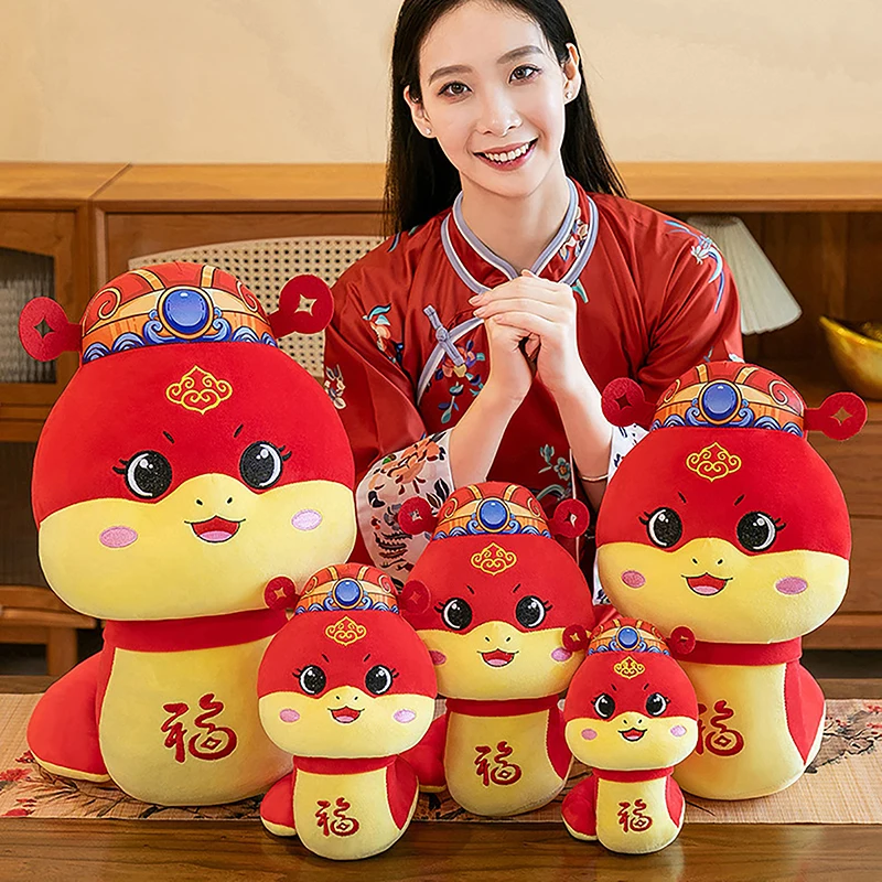 Boneka maskot ular, dekorasi zodiak ular Tiongkok ornamen hadiah Tahun Baru aksesoris Festival mainan mewah 1 buah