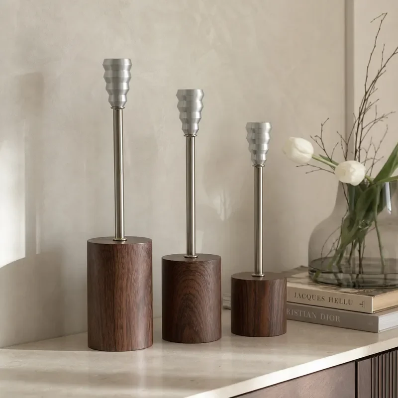 Nordic Aluminum Alloy Candle Holder Luxury Scented Candle Base Creative Home Table Decoration Ornament High End Light Decor