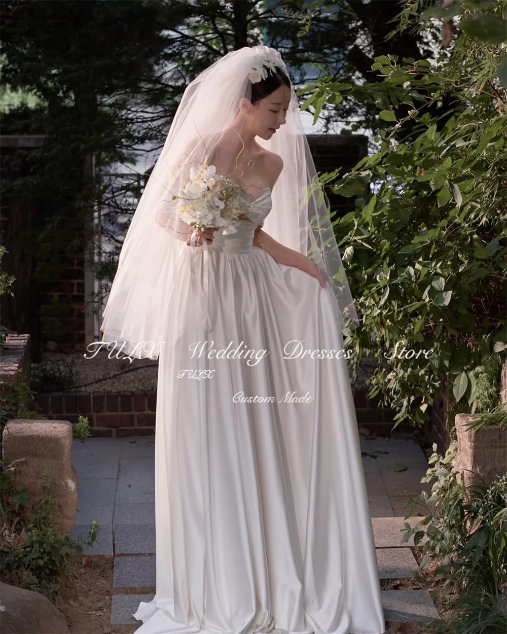 TULX Abito da sposa coreano con scollo a cuore sexy Servizio fotografico con spalle scoperte Abiti da sposa lunghi coreani in raso Corsetto personalizzato Garona