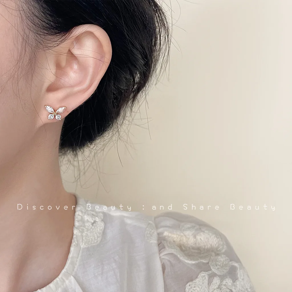 DIY accessories Cute and small colored butterfly stud earrings for women, Korean small fresh zircon earrings, fashionable niche