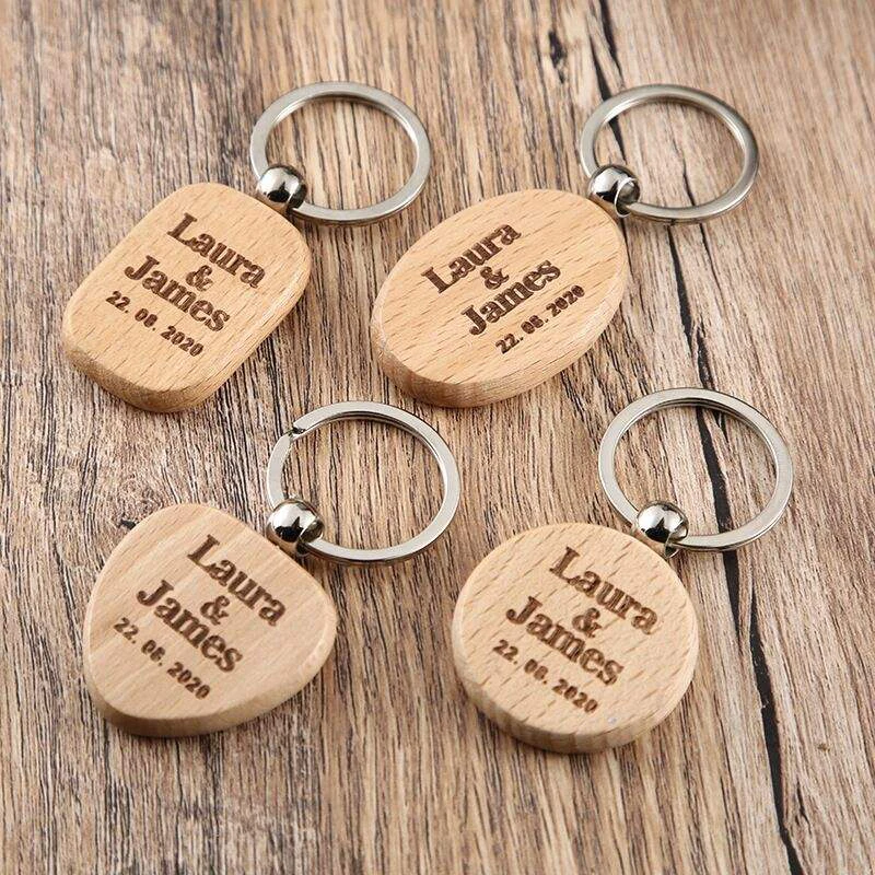 30 40 50 100 Custom Personalized Wedding Party Favor Wood Keychain Customized Communion Souvenir Wooden Key Chain Gift For Guest