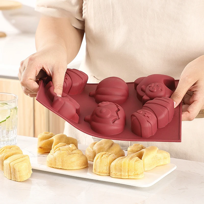 

Halloween Candy Chocolate Molds 3D Halloween Silicone Molds for Baking Chocolate Jelly Gummy Dessert Kitchen Supplies