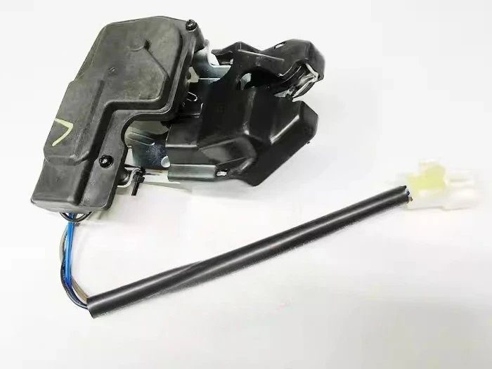 

3-контактный задний замок багажника, замок задней двери для Roewe 350 360 MGGT 50012120