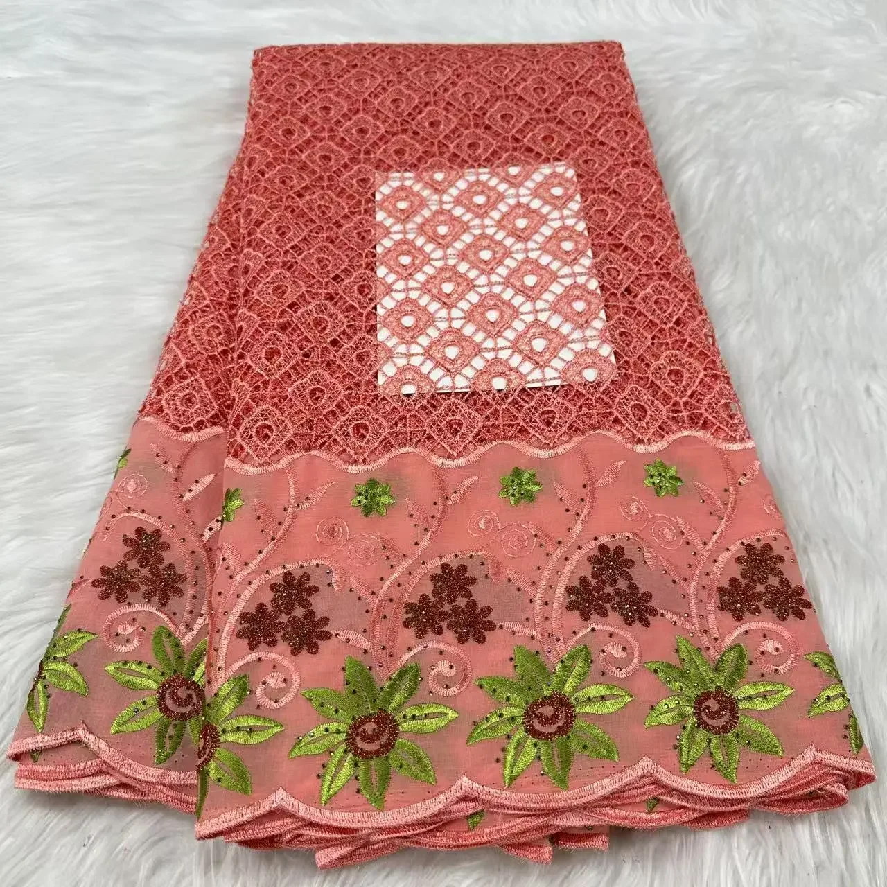 

Новое поступление, розовая хлопковая французская африканская кружевная ткань с камнями, 2022, высокое качество, нигерийская швейцарская вуаль, кружевная ткань для платья LYC2539