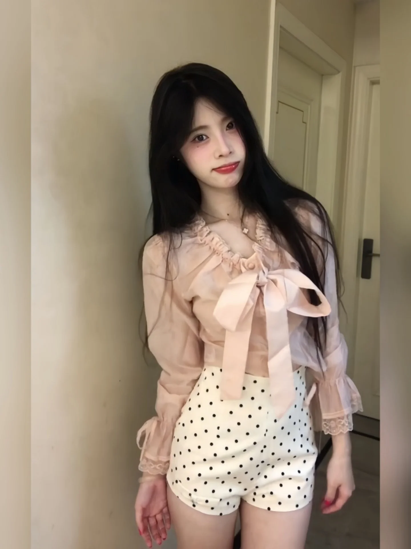 

Pink V-neck Ribbon Knot Long Sleeve Lace Shirt Women's Early Autumn Unique Exquisite Waist-cinching Gentle Top