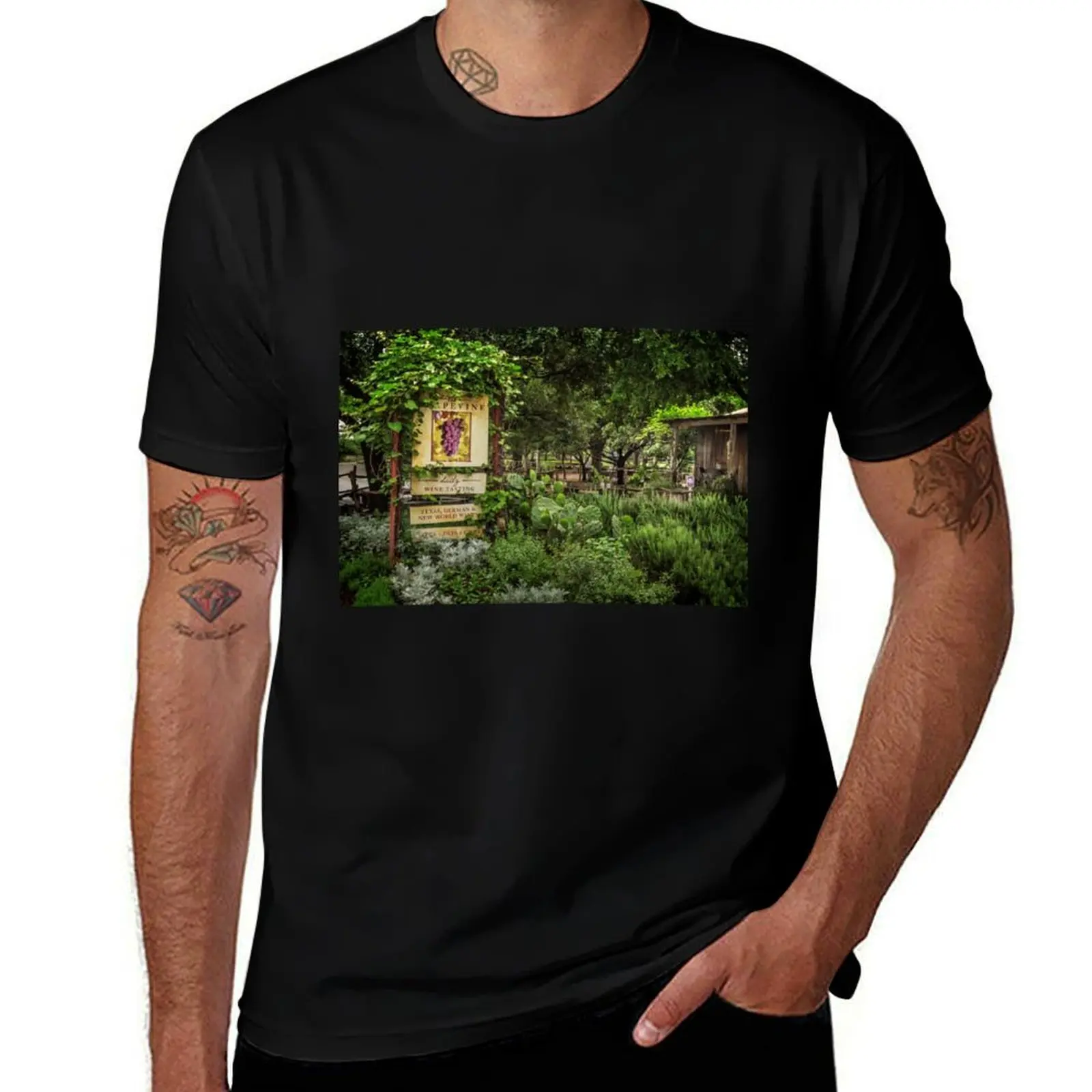 The Grapevine at Gruene, Texas T-Shirt Long Lasting Casual T-Shirt