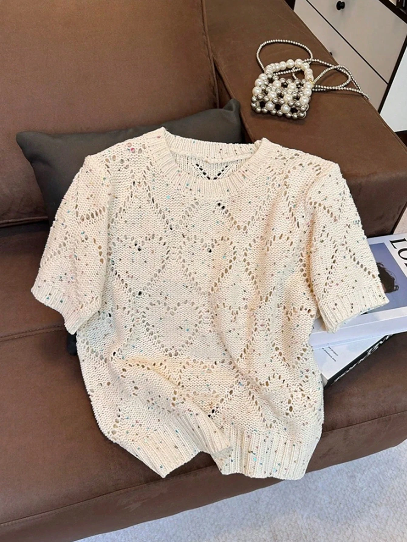Women's Heart-Shaped Solid Color Hollow-Out Knit Pullover Top, Elegant and Casual, for Spring and Summer