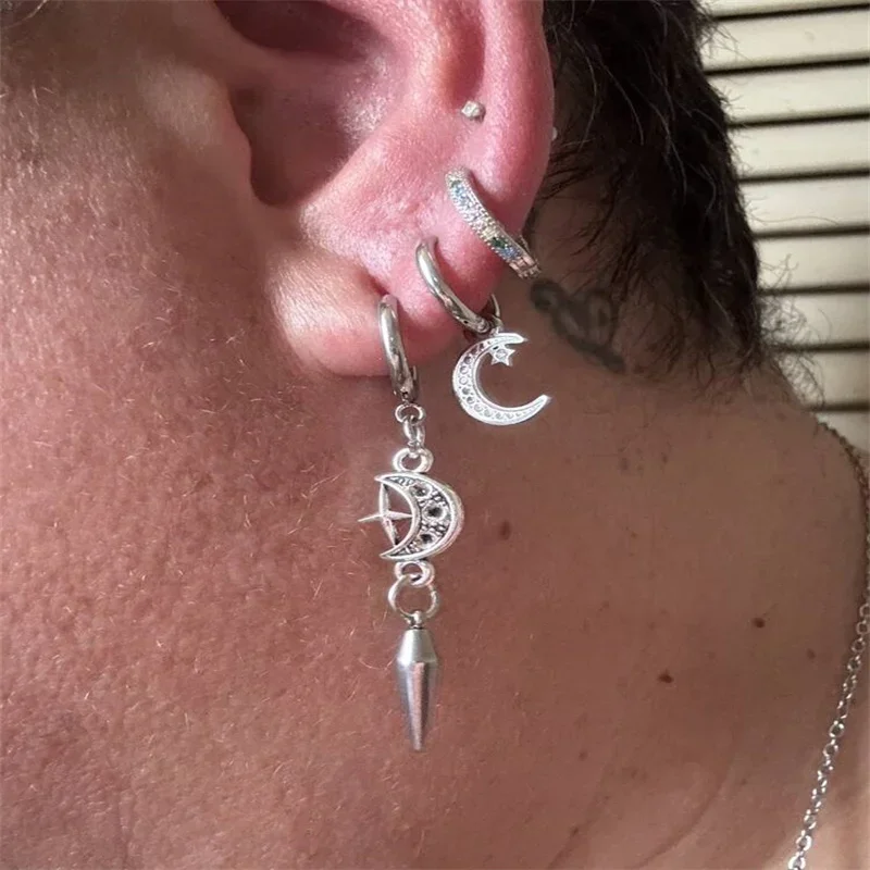 أقراط سبايك، أقراط القمر/النجمة، أقراط فاسق، أقراط قوطية، مجوهرات قوطية، أقراط هوجي، إيمو، بديل، أقراط سماوية