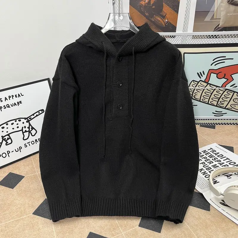 سترة محبوكة فضفاضة للرجال بغطاء للرأس ملونة علوية ملابس شبابية غير رسمية ملابس خارجية شتوية مريحة من البوليستر