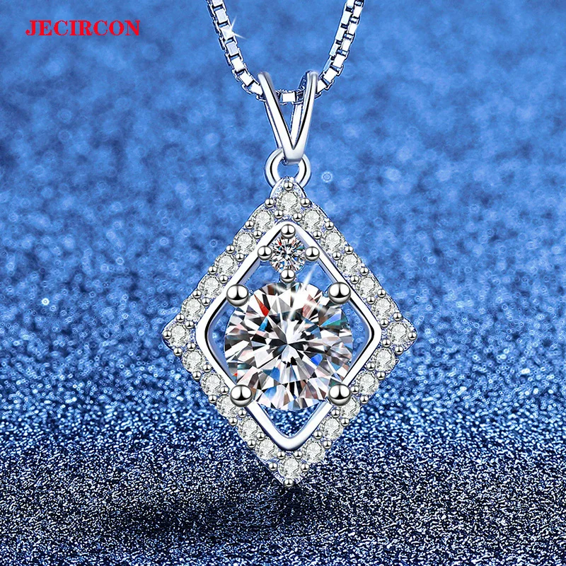 

Женское ожерелье из стерлингового серебра JECIRCON S925, 1-каратный кулон с геометрическим ромбом из муассанита и цепочкой-коробкой, ювелирные изделия GRA в подарок