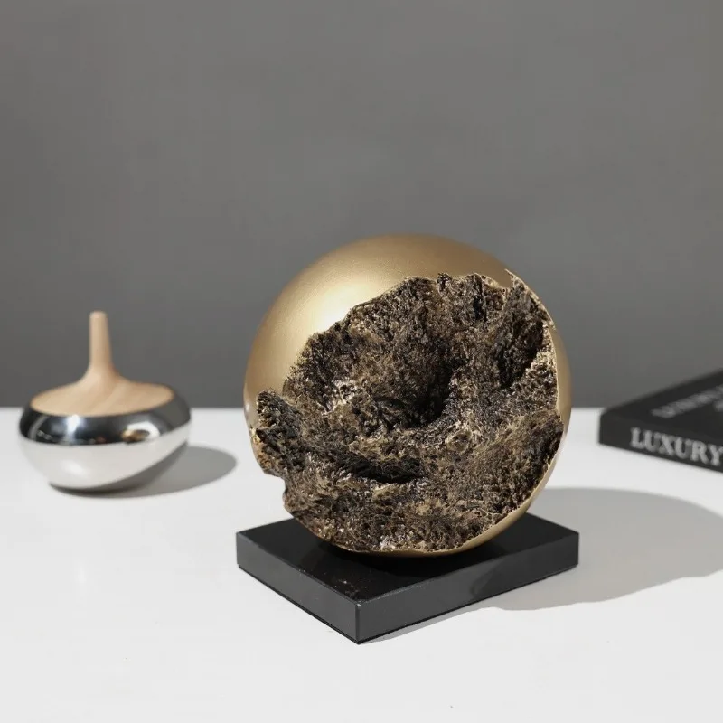 

Golden Ball Artwork, Imitation Bronze Spherical Sculpture Desktop Decoration Craft Statue Modern Home Decoration