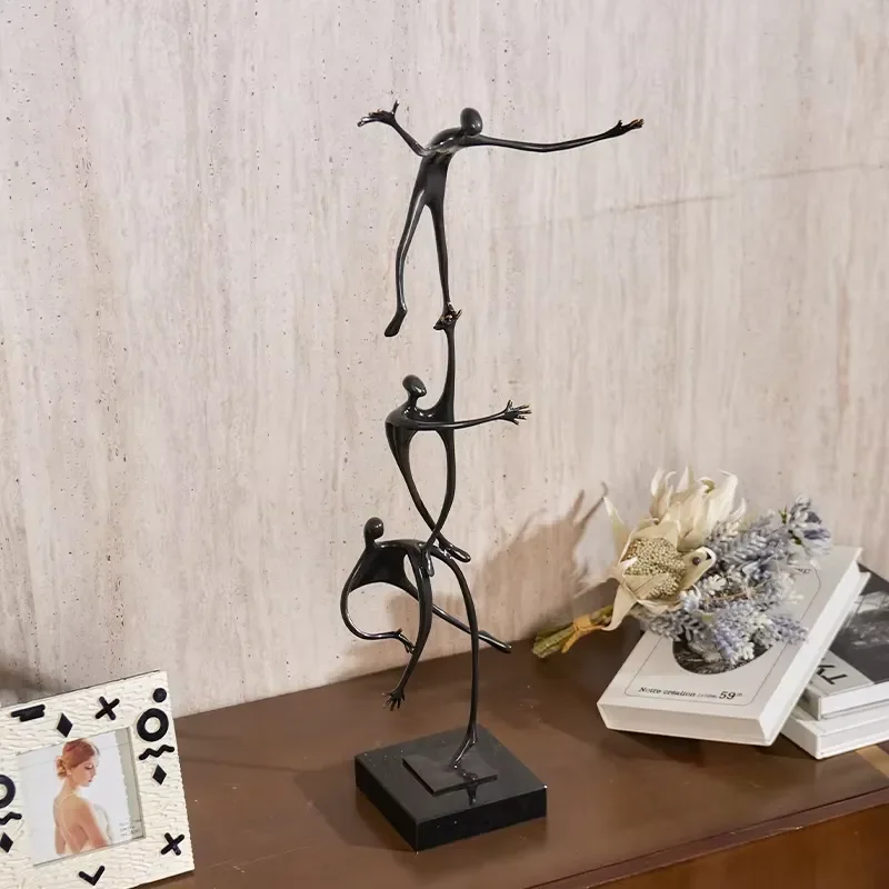 Home Decor Black Shouting Man Ornament Metal Desktop Home Decoration for Livingroom for Congratulations Occasions