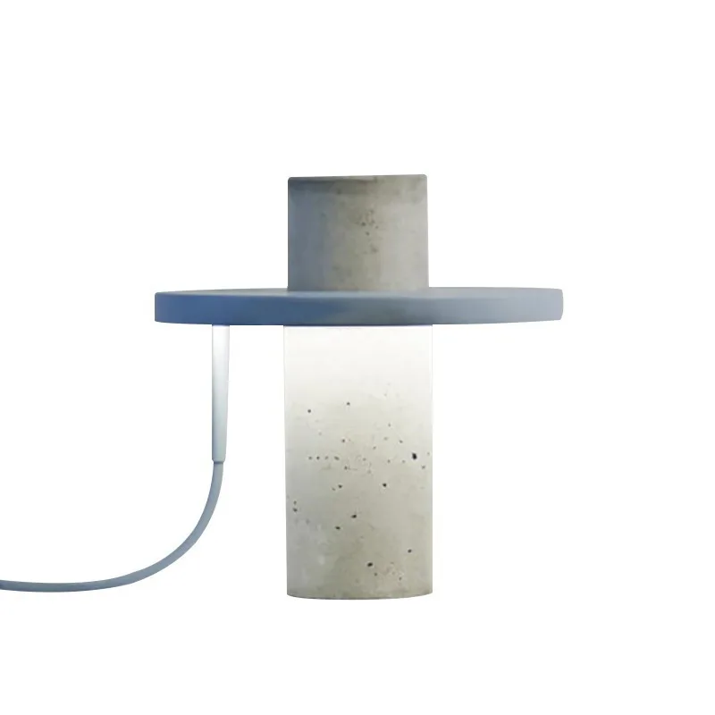 مصباح طاولة مزخرف ما بعد الحداثة على الطراز الصناعي مصمم نموذج غرفة المعيشة وغرفة الدراسة وغرفة النوم مصباح طاولة بجانب السرير