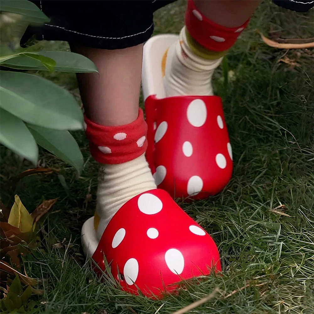 Cartoon Mushroom Sandals Marioed Toads Summer Slippers Round Toe Closed Toe EVA Mules Clogs Platform Slides Shoes for Women