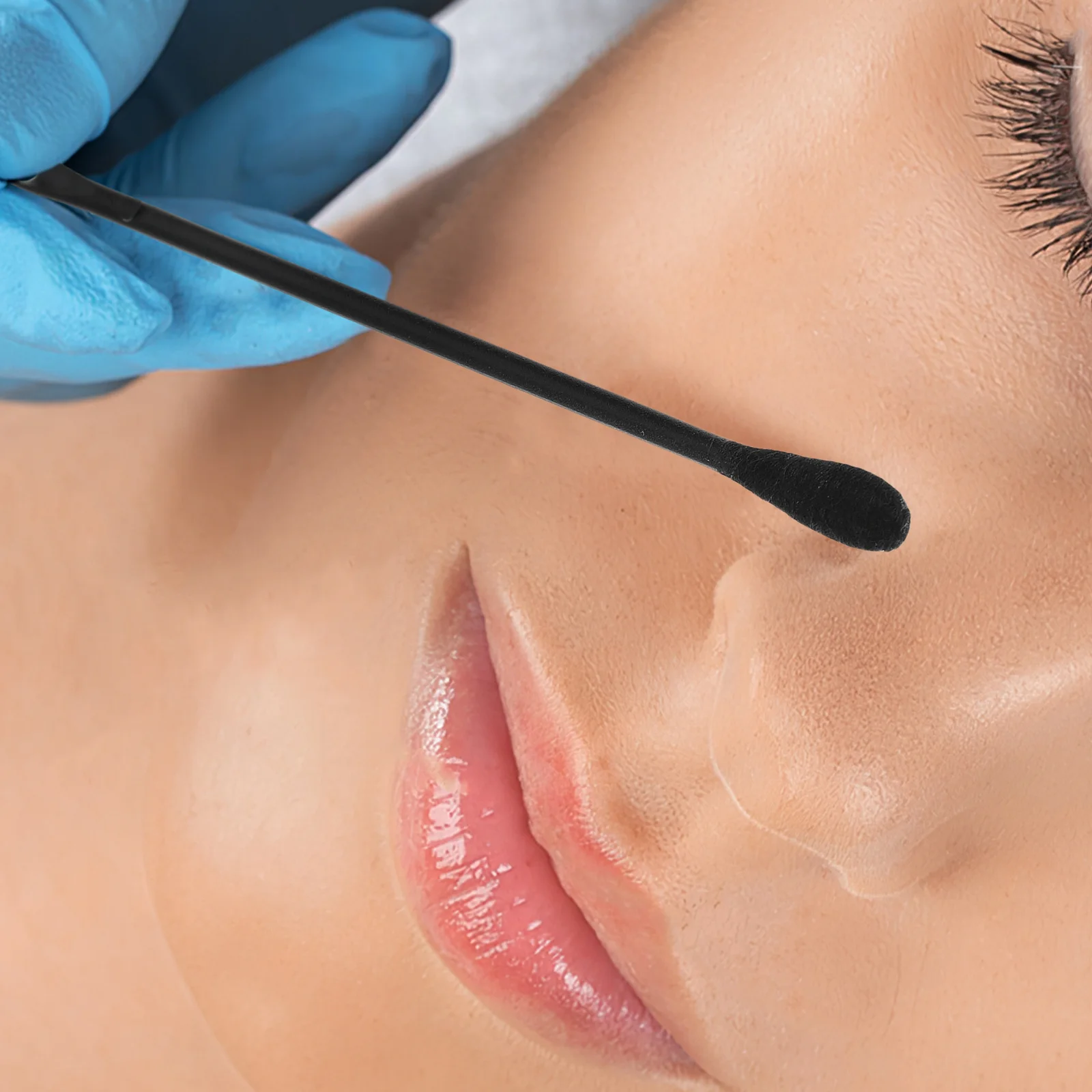 100 قطعة مسحات قطنية للرؤوس السوداء عصا تنظيف المسام مزدوجة الأطراف لإزالة الرؤوس السوداء مجموعة أدوات العناية بالبشرة استخراج