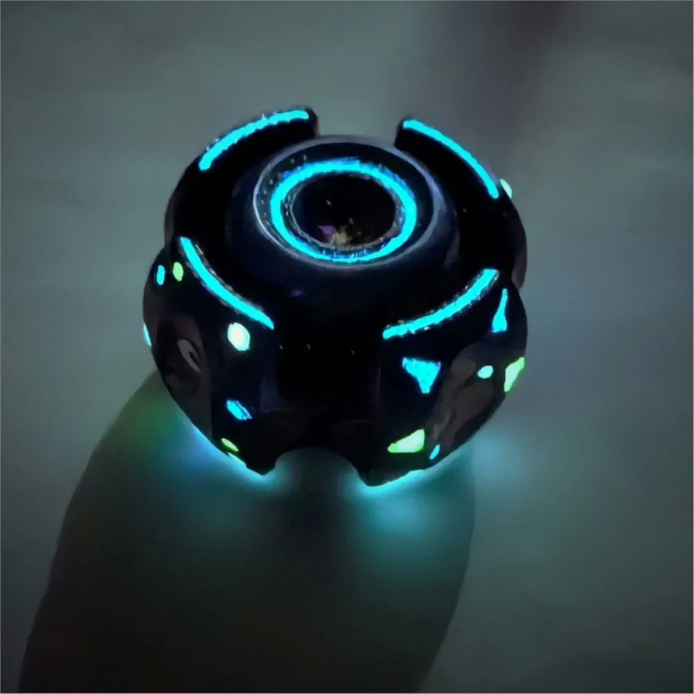 LAUTIE EDC Noiz-C titane Fidget Spinner Noiz série lumineux à la main sculpture Fidget jouets pour adultes Anti-stress jouets
