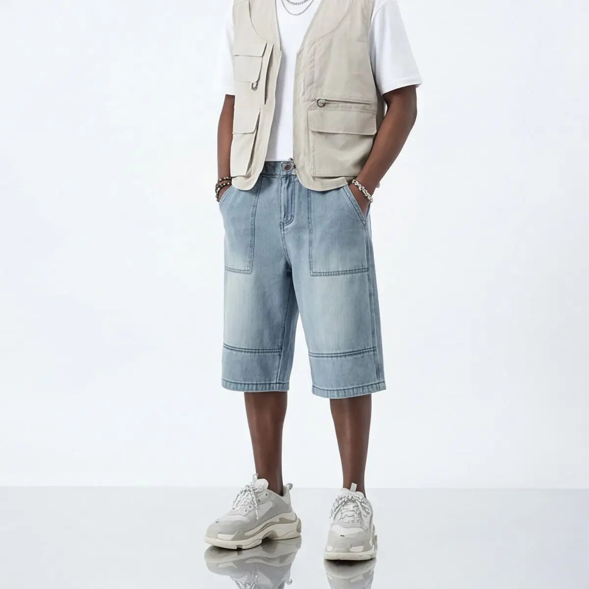 

Men's and women's blue jeans, Japanese style trendy loose straight leg non stretch casual shorts suitable for summer street wear