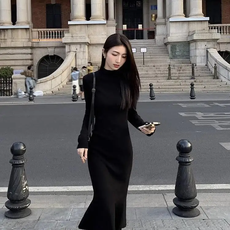 

Hepburn-style Bottoming Knitted Dress for Women Autumn and Winter Slimming Long Sweater Elegant Solid Color Fishtail Dress LJ544