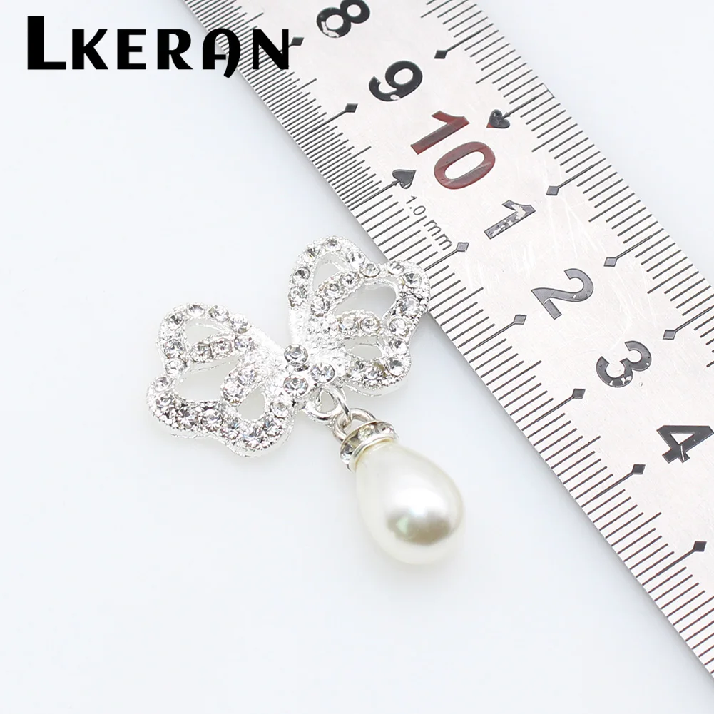 LKERAN-broche plano de plata con diamantes de imitación, botones, Centro de flores para el cabello, adorno decorativo, accesorios para manualidades DIY, 32x35mm, 10 piezas