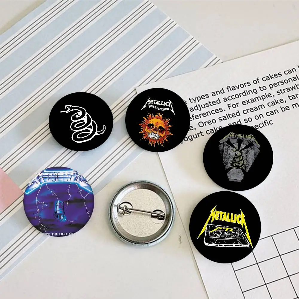 M-MetallicaS R-Ride The Lightning Round Badge Creative Brooch Clothing Backpack Accessories Lapel Pin