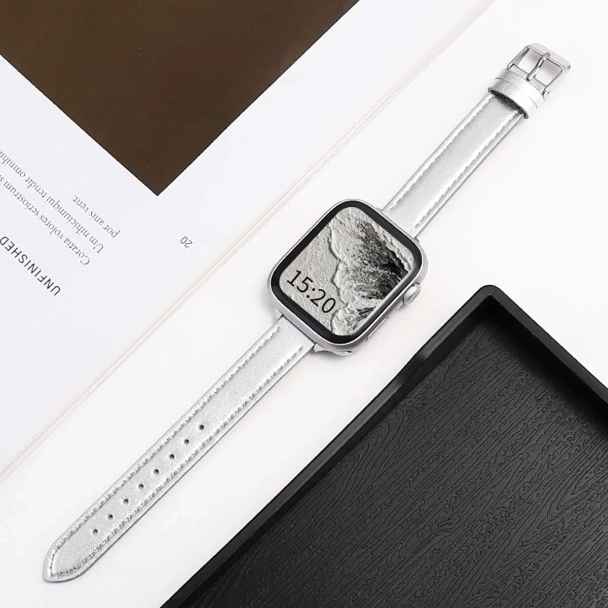 Leather strap for Apple Watch Band 49mm 45mm 41mm 44mm 40mm Silver bracelet for iWatch ultra Series 9 8 7 6 SE 5 4 3 2 1