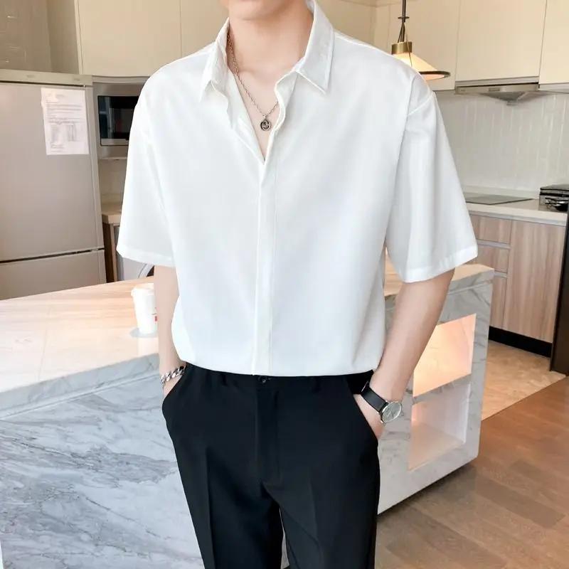 2024 New Summer High End Handsome Fashion Cool Style Flip Collar Buckle Casual Loose Oversize Ice Silk Solid Color Shirt for Men