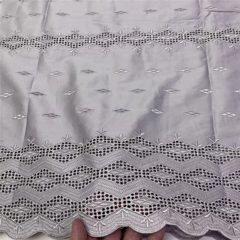 Fashion Cotton Swiss Voile Lace Fabric High Quality 2024 Nigerian Embroidered Tribute Satin Lace Fabric For Clothing 16A61