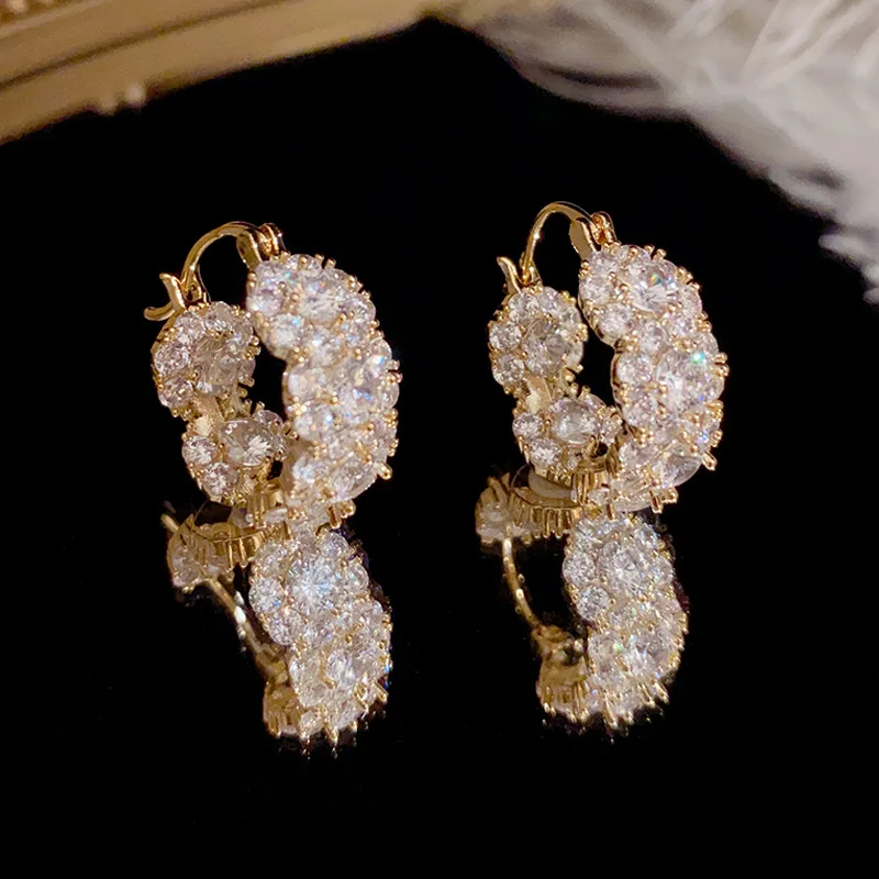 Pendientes de aro de circón para mujer, aretes de diseño único, elegantes, exquisitos, ligeros y lujosos, joyería para fiesta de boda, regalo Premium