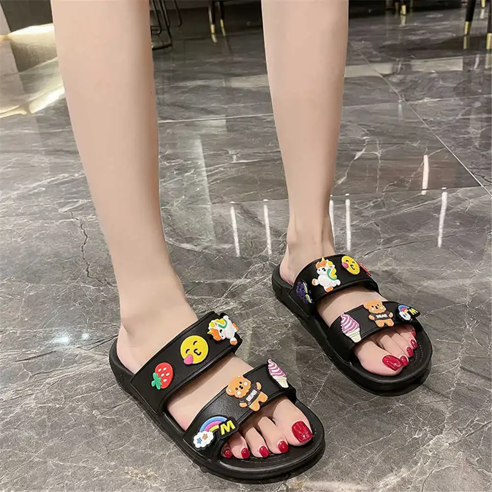 Lightweight Ventilation Black Slippers Outdoor Shoes For Women Women Sports Sandals Sneakers Resale Shoses Beskets