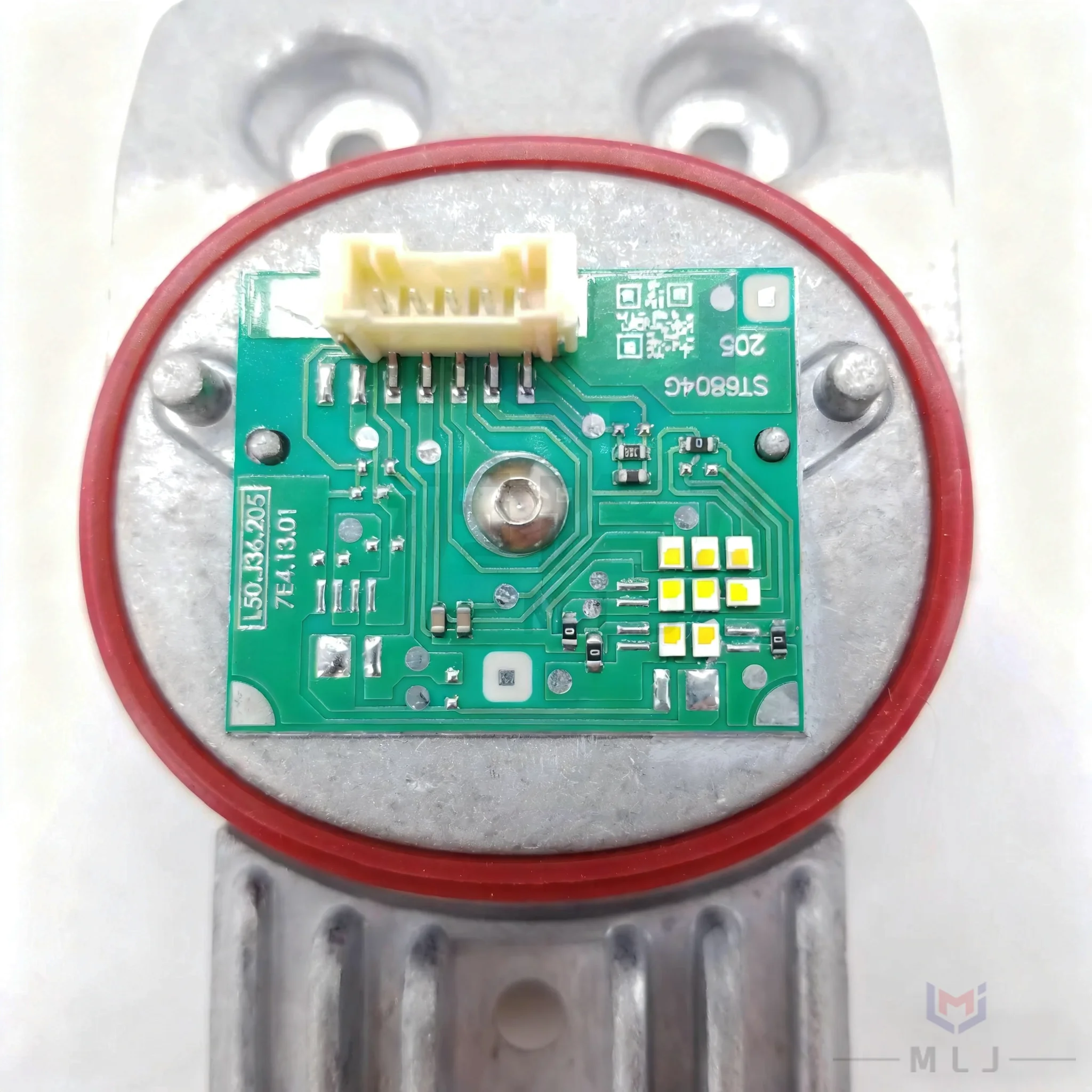 

2059068004 2059068104 For Mercedes C-Class W205 A205 Low Version DRL LED Headlamp Light Source Module Car Accessories Angel Eyes