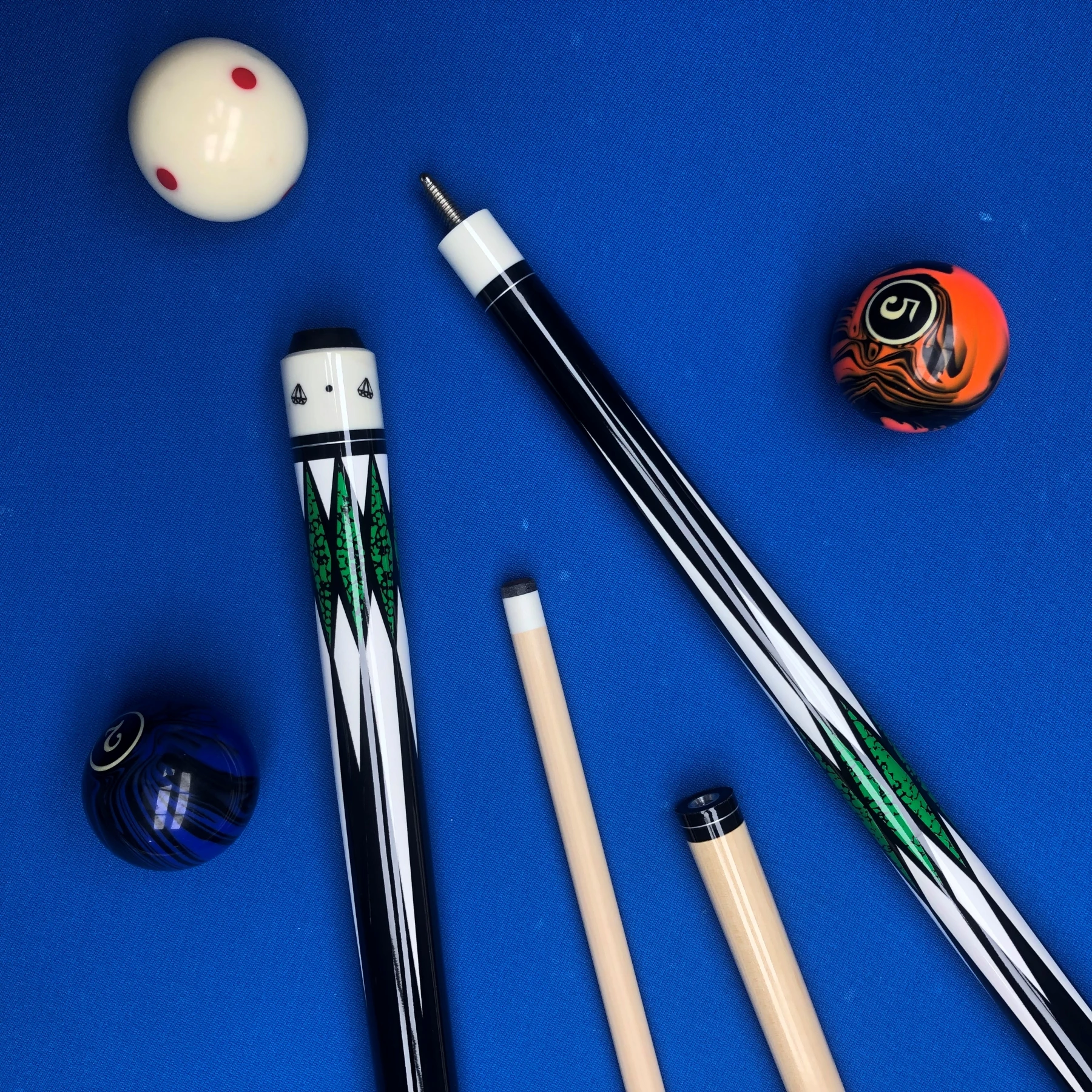 High-Performance 9-Ball Pool Cue: 12.5mm Maple Shaft & Quick-Release Joint | Exquisite Pattern