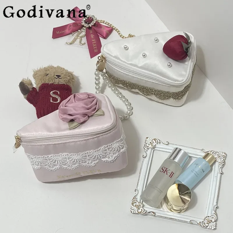 

Japanese Style Strawberry Pink Little Flower Makeup Storage Hand Holding Gift Wedding Bags Cake Shape Girl Female Cosmetic Bags