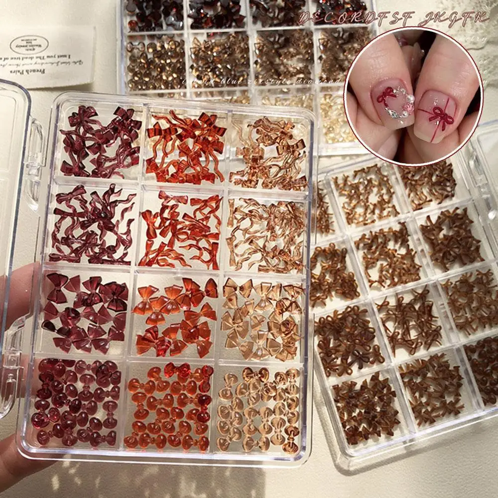 Mini Bowknot Set Confezione mista Scatola Papillon Nastro Cuore Farfalla Strass Accessori per nail art Decorazione Decorazioni natalizie fai da te