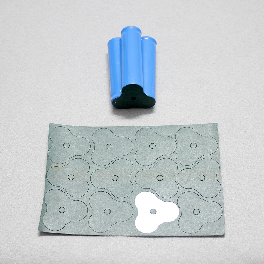 100 قطعة 3 قسم 18650 بطارية ليثيوم حزمة 3 منصات العزل كلمة على شكل الحصير مثلث زهر البرقوق الشعير ورقة بساط عازل