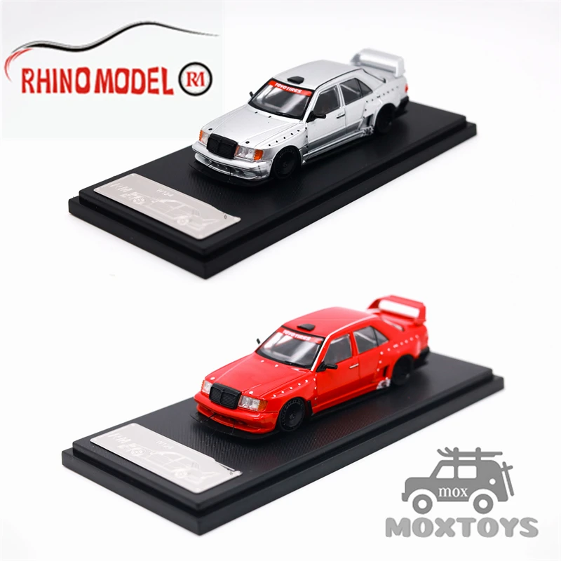 

Модель RM Rhino 1:64 W124, серебристый/красный, литая под давлением модель автомобиля Limited 499