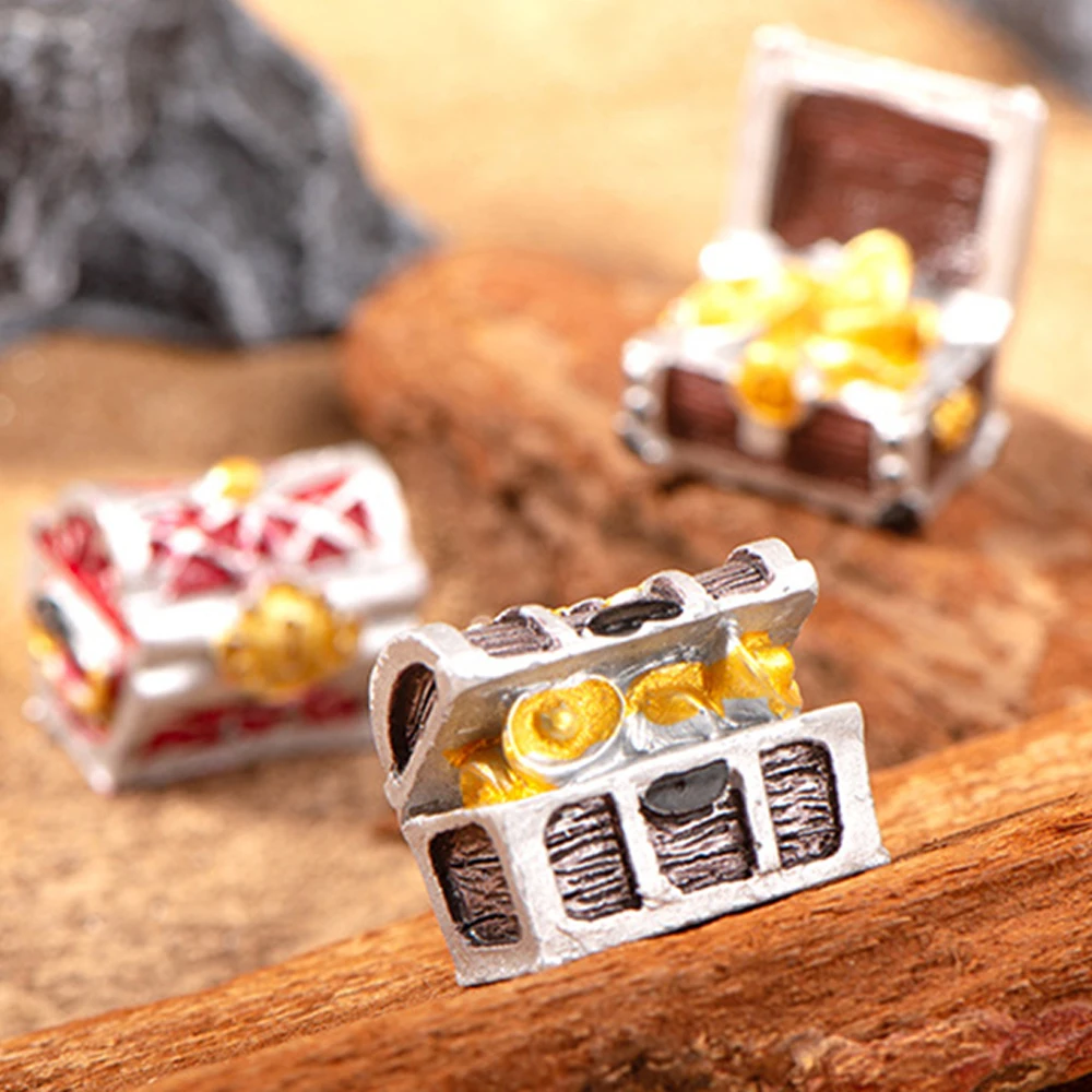 Miniature Cashbox Pirate Adventure Game Doll House Ornament Treasure Chest Figurine Micro Landscape Creative Jewelry Box Hot