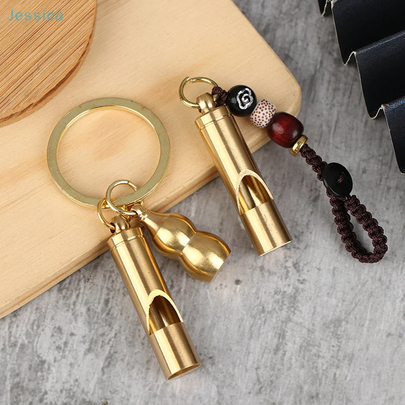 

♥♥♥♥Vintage Brass Whistle Keychain, Outdoor Survival Whistle,Referee Training Whistles