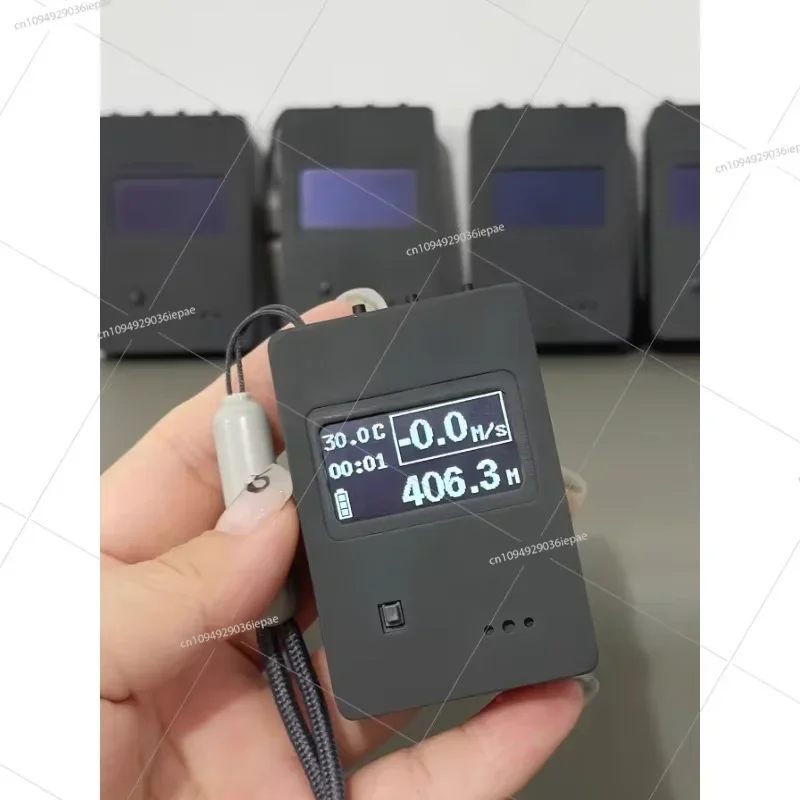 

Paraglider altimeter; paraglider variometer; altitude up and down prompt type-C