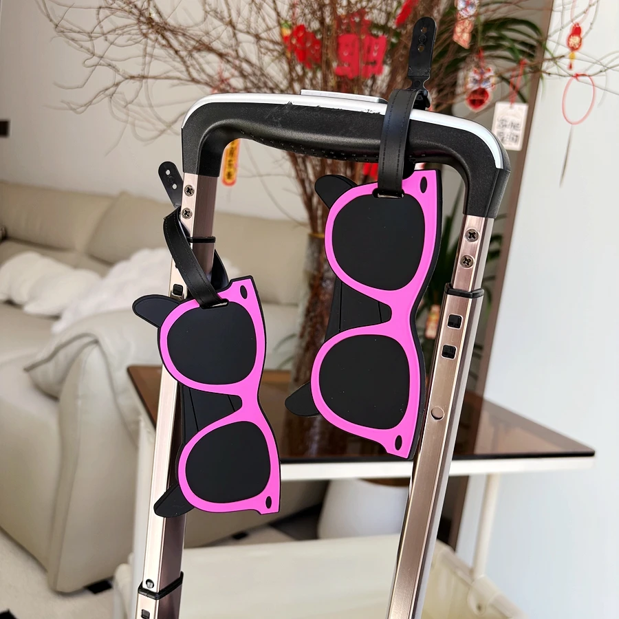 

1/2pcs pink vacation sunglasses pendant airport luggage anti loss ID tag essential for business travel luggage name tag unisex