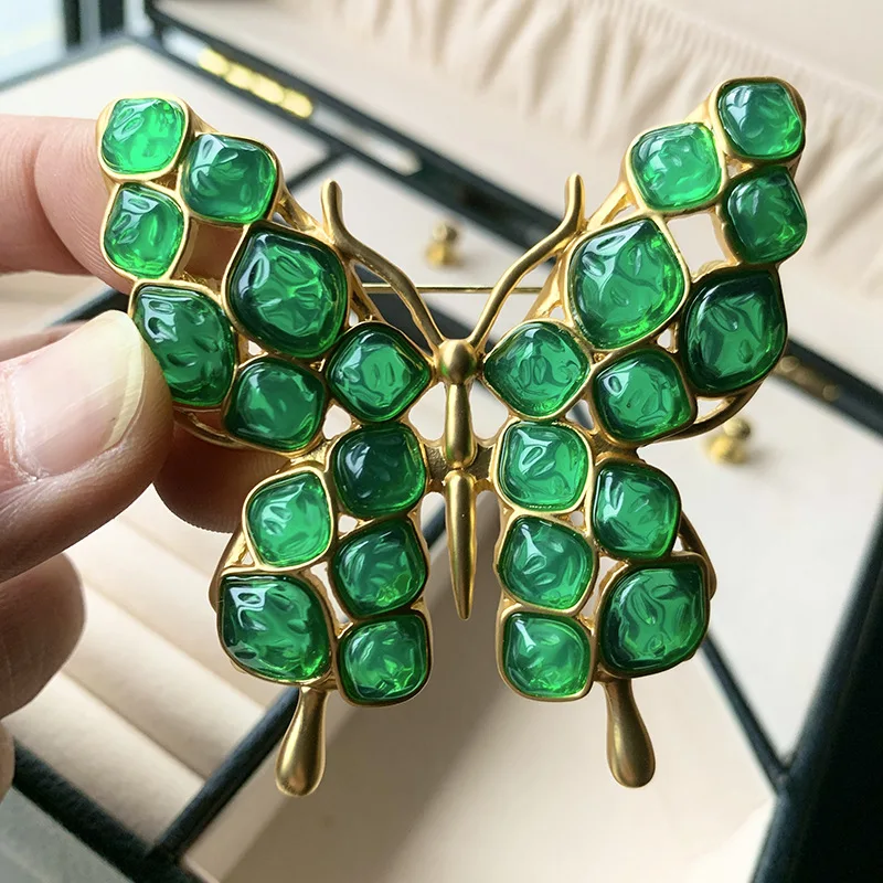 Vintage Antique Butterfly Brooches for Women Men Insect Jewelry Exquisite Niche Design Suit Coat Accessories Pins Broche Gift