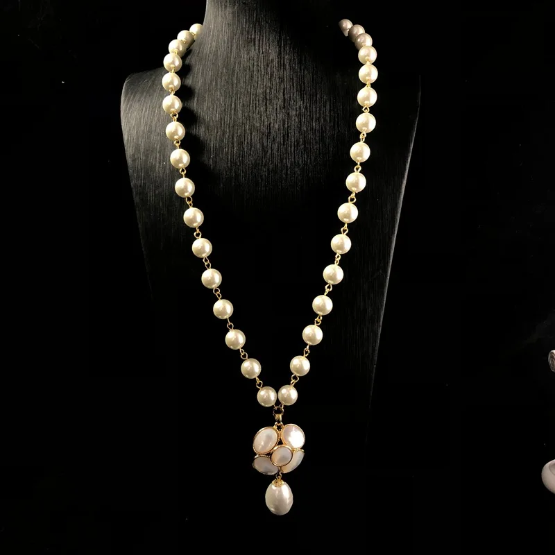 Vintage Zircon Jewelry Set for Women 2026 European And American High-End Light Luxury Earrings And Necklace Combo