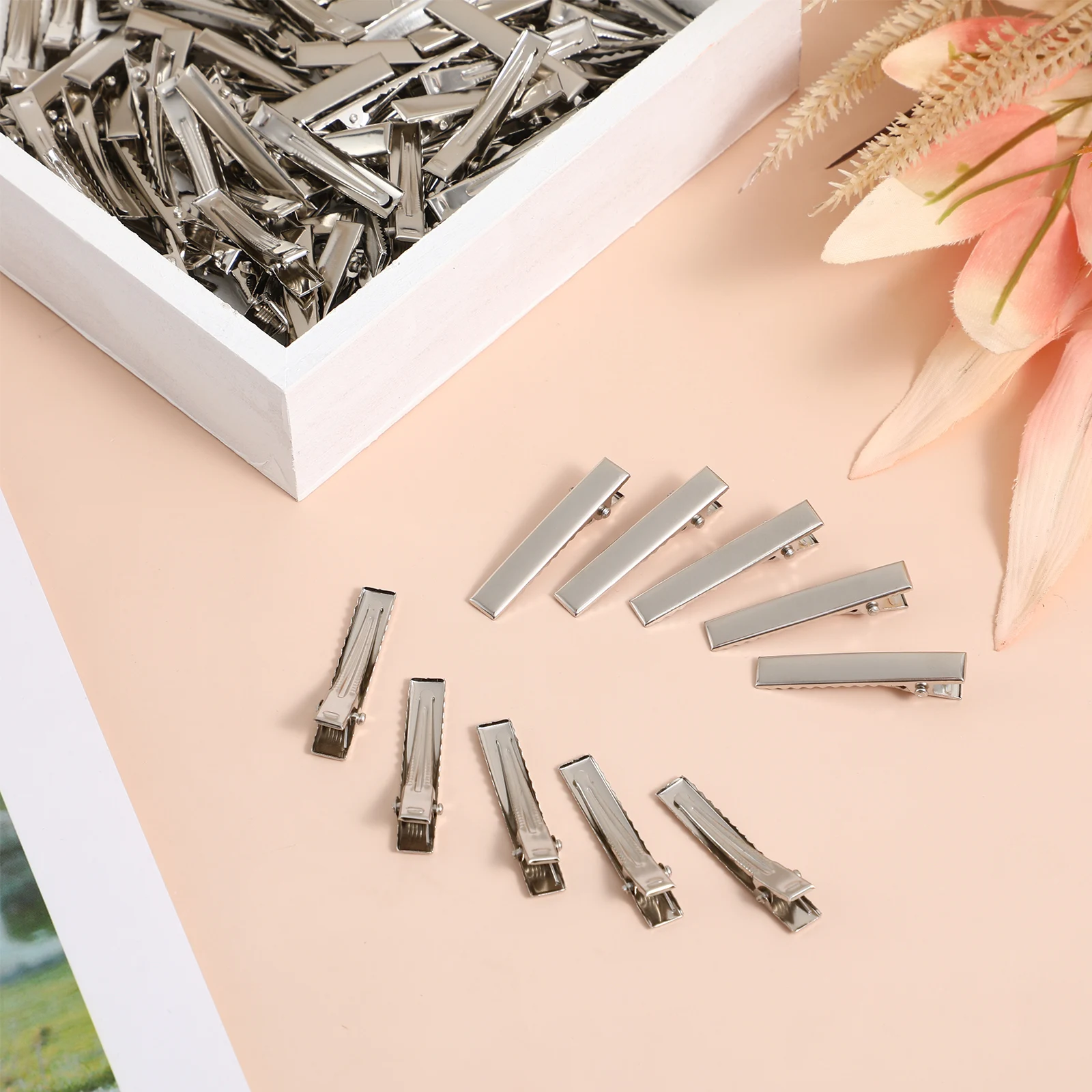 

100pcs Duckbill Accessories Silver Alligator Clips for DIY Craft Projects Duck Bill Clips For Hair Styling Thick Thin Hair