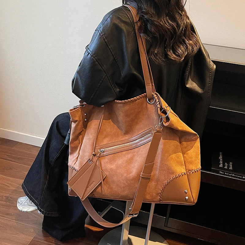 

Vintage Fabric Tote Bag Drawstring Design Large Capacity Shoulder Bag with Zipper Pocket for Daily 2025 Commute Casual Handbag