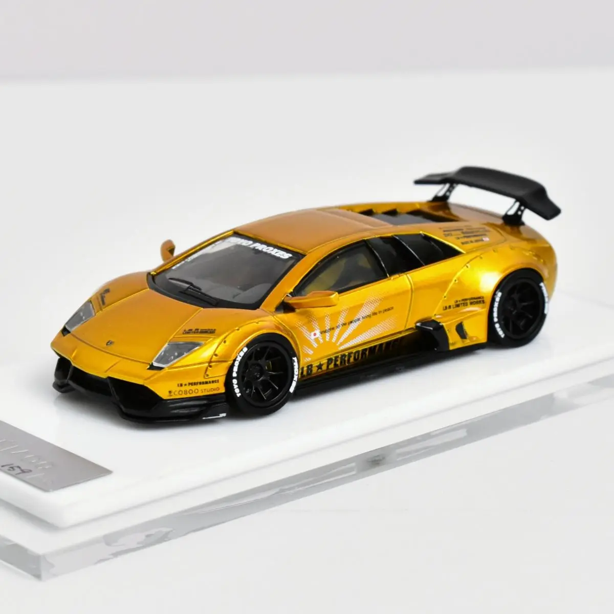 Lb Original Factory 1/64 Lambor LP670 Modelo de carro em resina