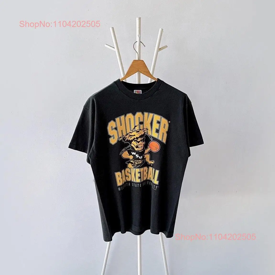 90s Wichita State Shockers WSU basketball t shirt L long or short sleeves