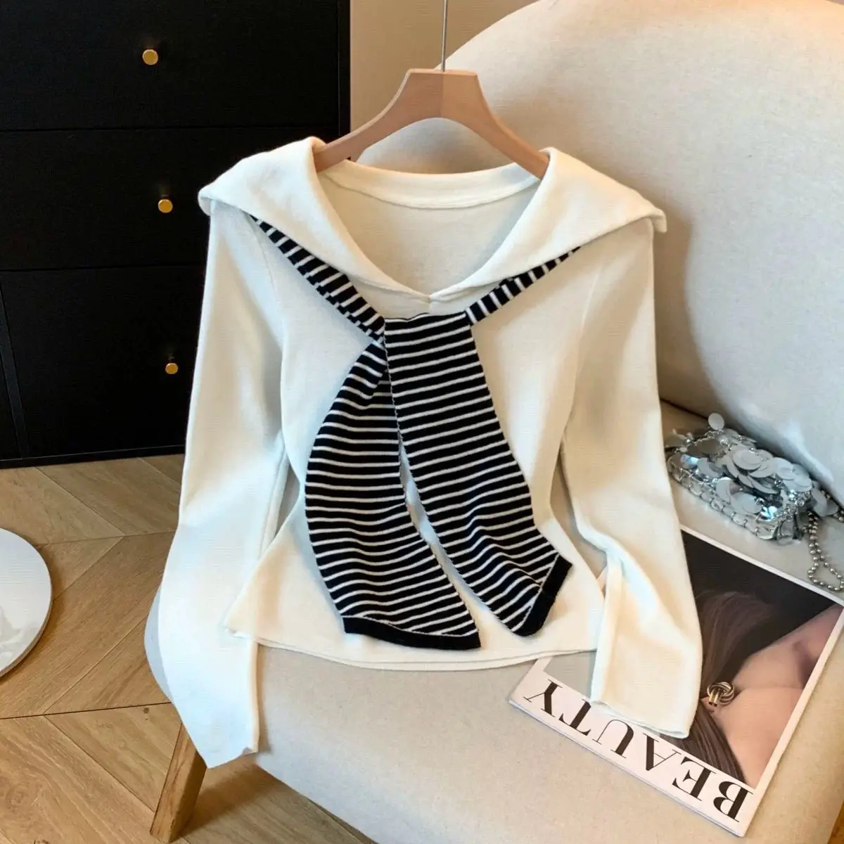 New Women's Autumn and Spring Casual Slimming Age-Reducing Navy Collar Stripe Spliced Long Sleeve T-Shirt